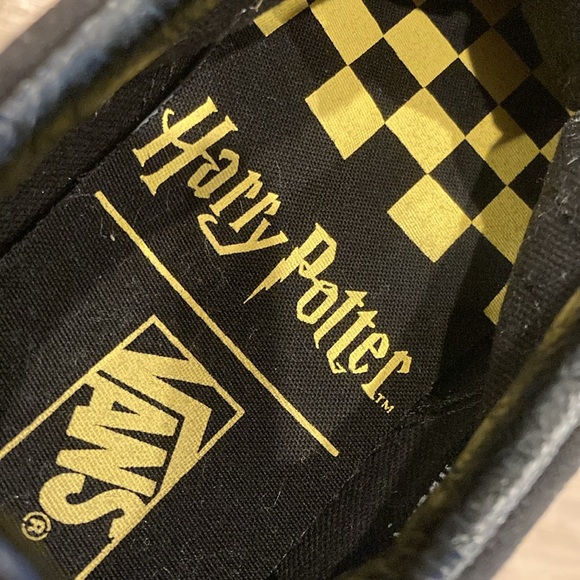 VANS x HARRY POTTER Vans Old Skool Harry Potter Golden Snitch Shoes - Picture 6 of 7